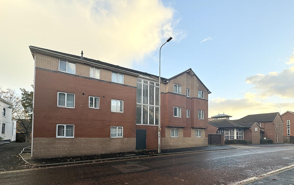 1 bed Mid Terraced House for rent in Preston. From Kingswood - Fulwood