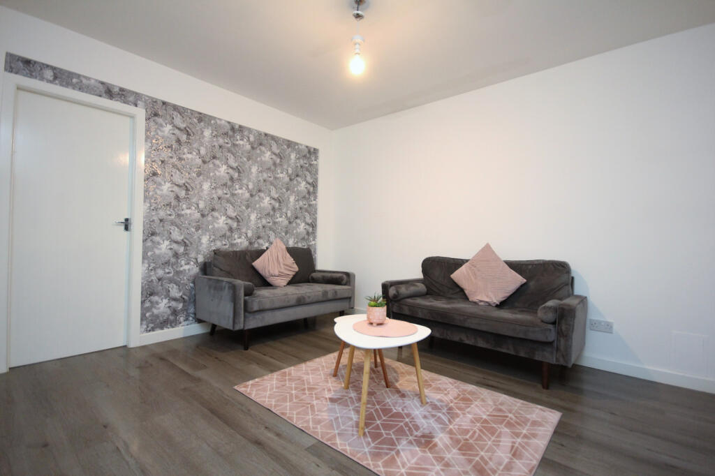 2 bed 1st Floor Flat for rent in Lower Penwortham. From Kingswood - Fulwood 2 bed 1st Floor Flat for rent in Lower Penwortham. From Kingswood - Fulwood