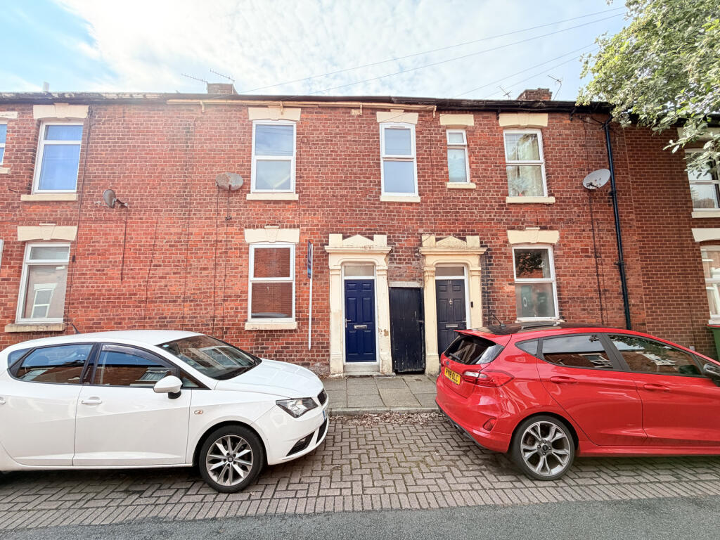 2 bed Mid Terraced House for rent in Preston. From Kingswood - Fulwood 2 bed Mid Terraced House for rent in Preston. From Kingswood - Fulwood