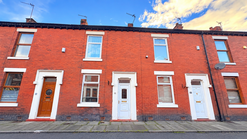 2 bed Mid Terraced House for rent in Fulwood. From Kingswood - Fulwood