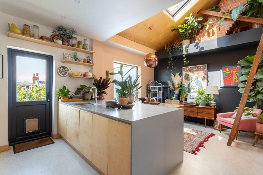 2 bed Apartment for rent in Ovingdean. From Knight & Knoxley - Brighton 2 bed Apartment for rent in Ovingdean. From Knight & Knoxley - Brighton
