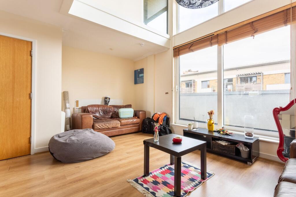3 bed Apartment for rent in Brighton and Hove. From Knight & Knoxley - Brighton 3 bed Apartment for rent in Brighton and Hove. From Knight & Knoxley - Brighton