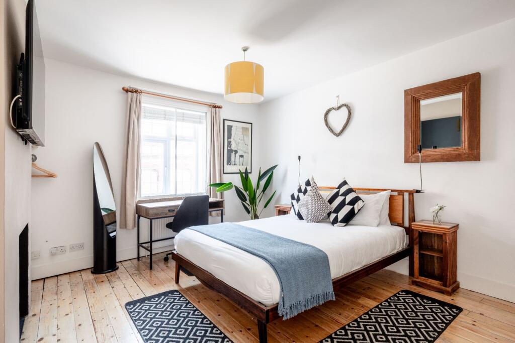 1 bed End of Terrace for rent in Brighton and Hove. From Knight & Knoxley - Brighton 1 bed End of Terrace for rent in Brighton and Hove. From Knight & Knoxley - Brighton