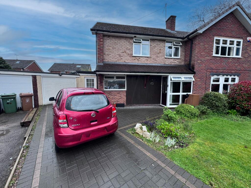3 bed Semi Detached for rent in Willenhall. From L & S Prestige Estates - Willenhall