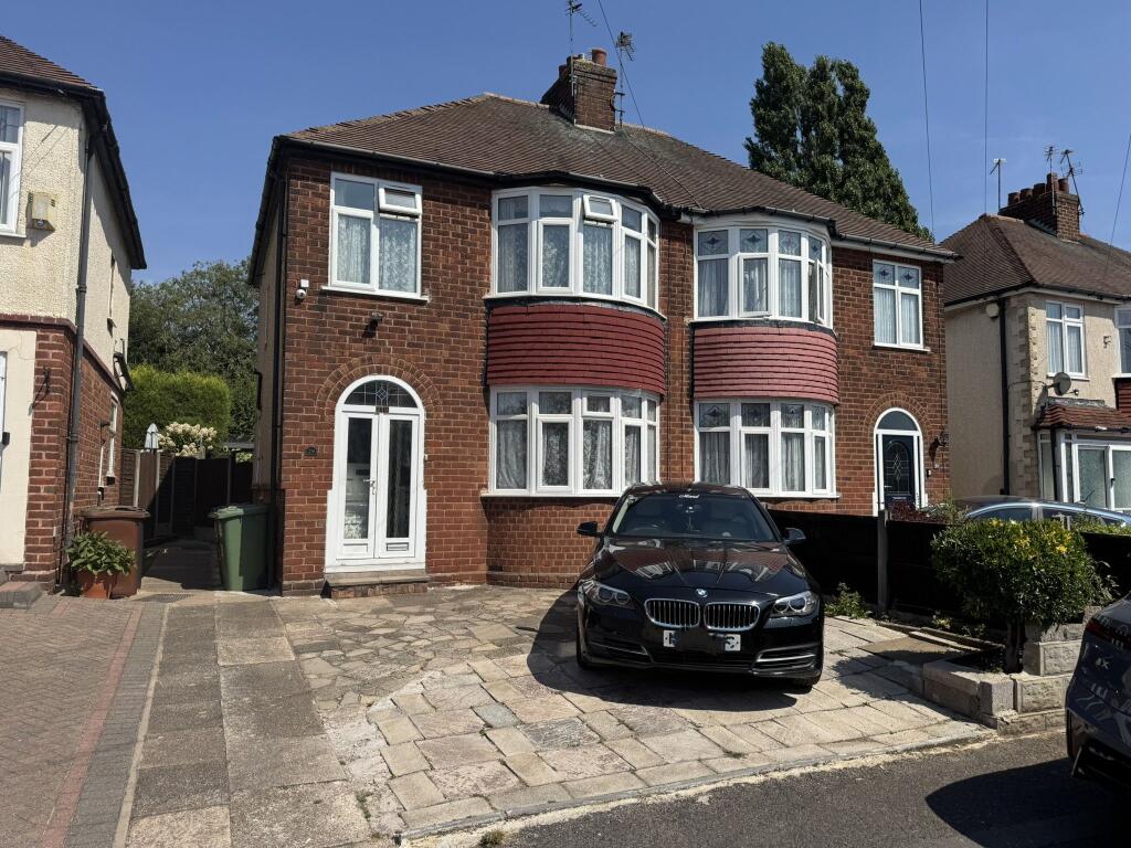 3 bed Semi Detached for rent in Walsall. From L & S Prestige Estates - Willenhall