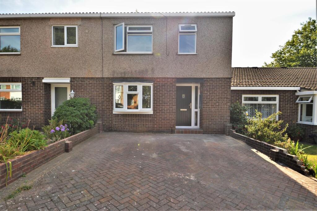 4 bed Detached for rent in Bristol. From Kendall Harper - Bishopston