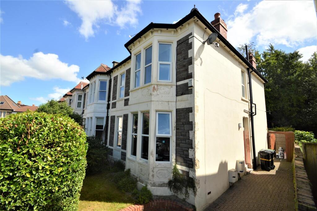 6 bed Detached for rent in Bristol. From Kendall Harper - Bishopston 6 bed Detached for rent in Bristol. From Kendall Harper - Bishopston