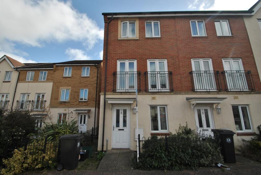 4 bed Detached for rent in Bristol. From Kendall Harper - Bishopston