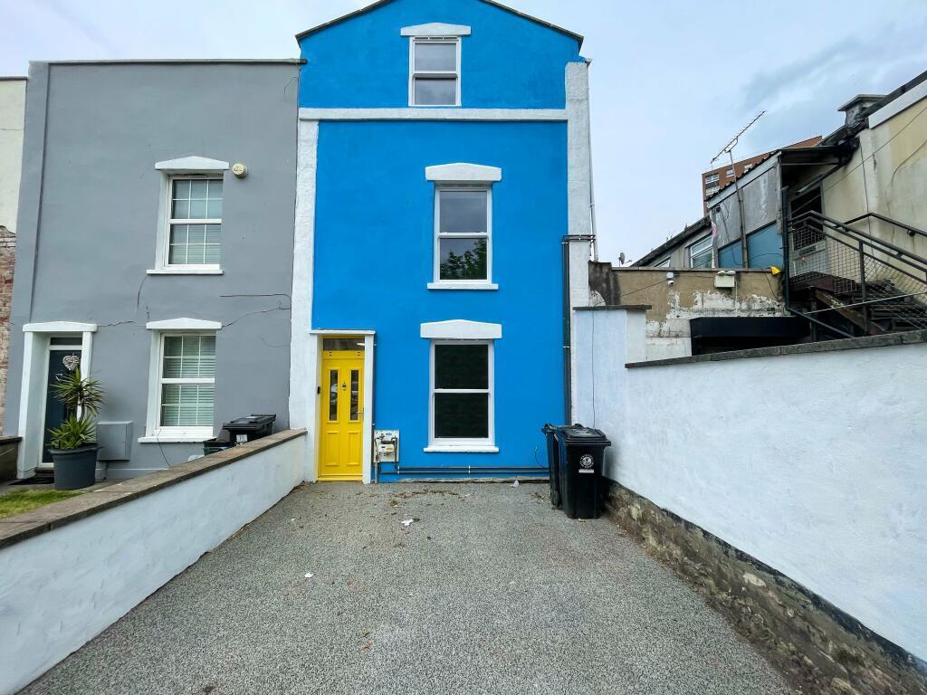 2 bed 1st Floor Flat for rent in Crofts End. From Kendall Harper - Bishopston