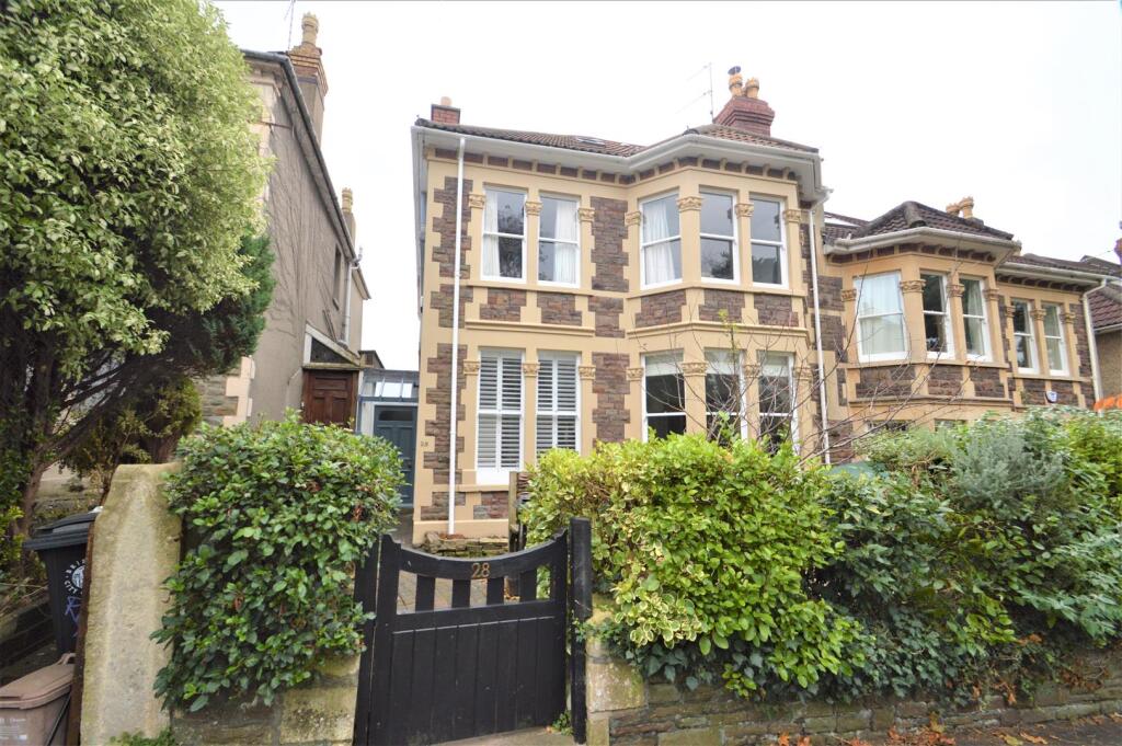 5 bed Detached for rent in Bristol. From Kendall Harper - Bishopston