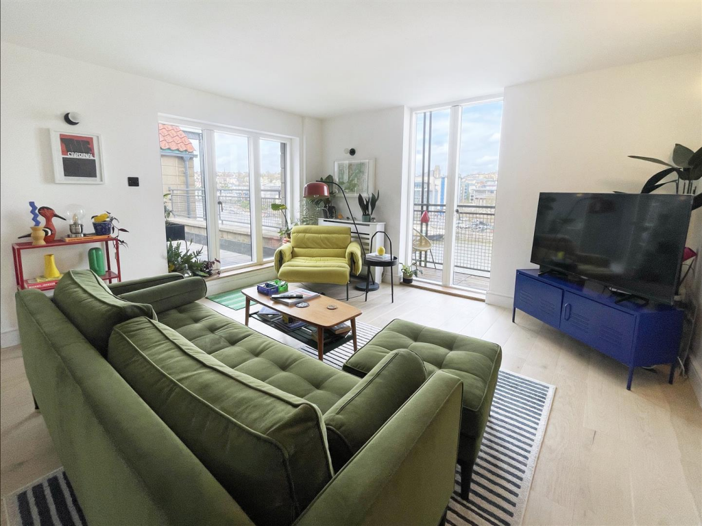 2 bed Apartment for rent in Bristol. From Kendall Harper - Bishopston