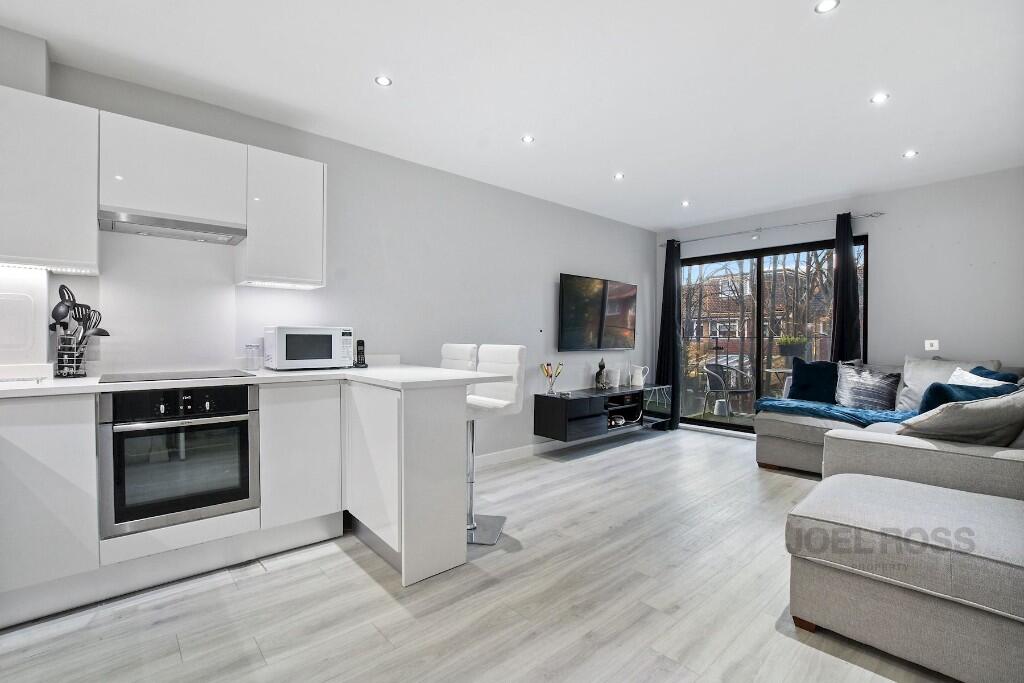2 bed 1st Floor Flat for rent in Watford. From Joel Ross Property - London 2 bed 1st Floor Flat for rent in Watford. From Joel Ross Property - London