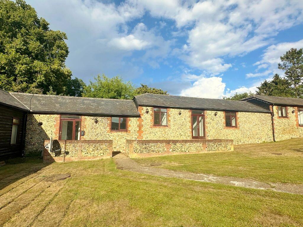 3 bed Mid Terraced House for rent in Newmarket. From Lemontree Properties - Newmarket