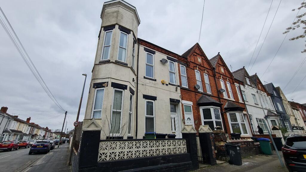 6 bed End of Terrace for rent in West Bromwich. From Lettings by Apex - West Bromwich