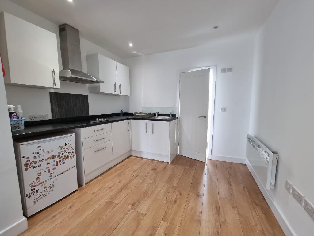 4 bed Studio for rent in West Bromwich. From Lettings by Apex - West Bromwich 4 bed Studio for rent in West Bromwich. From Lettings by Apex - West Bromwich