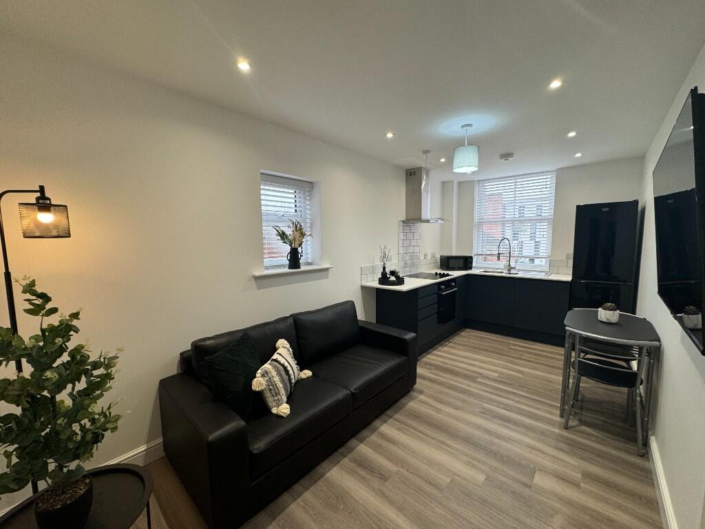 2 bed End of Terrace for rent in Coventry. From Lettuce Property Management - Coventry