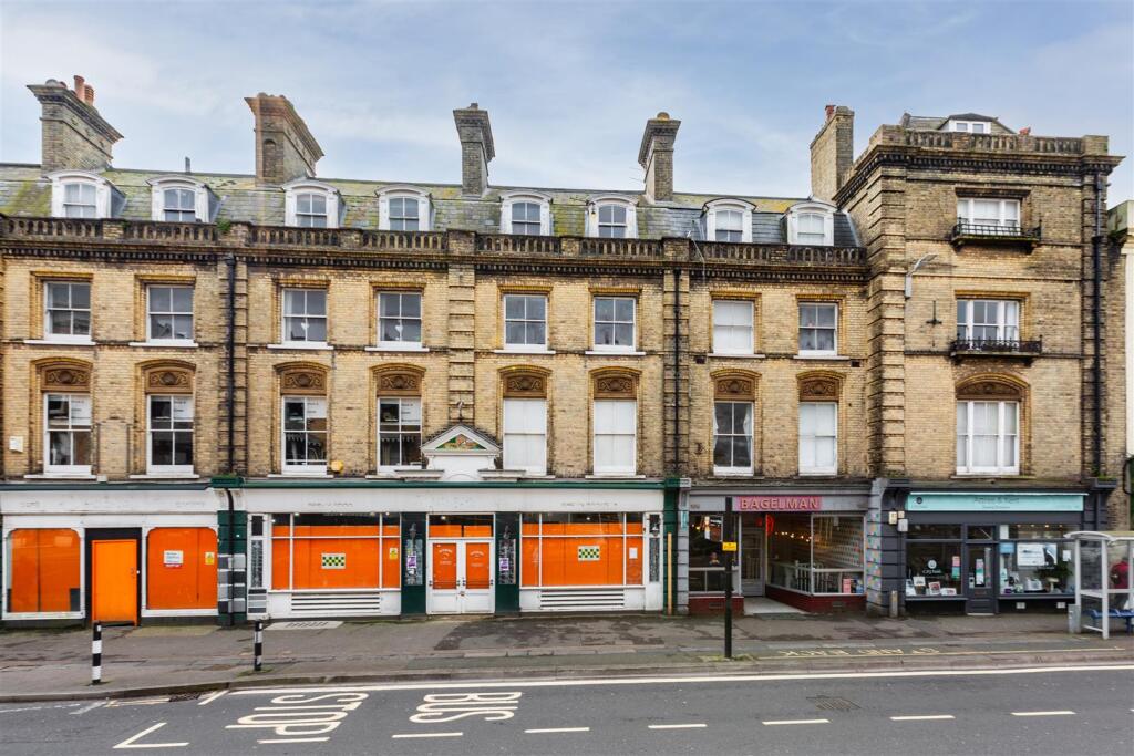 5 bed Annexe for rent in Brighton and Hove. From Lextons - Brighton & Hove