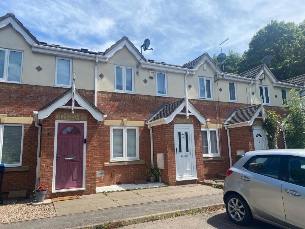2 bed Mid Terraced House for rent in Milton Keynes. From Limestone - Milton Keynes