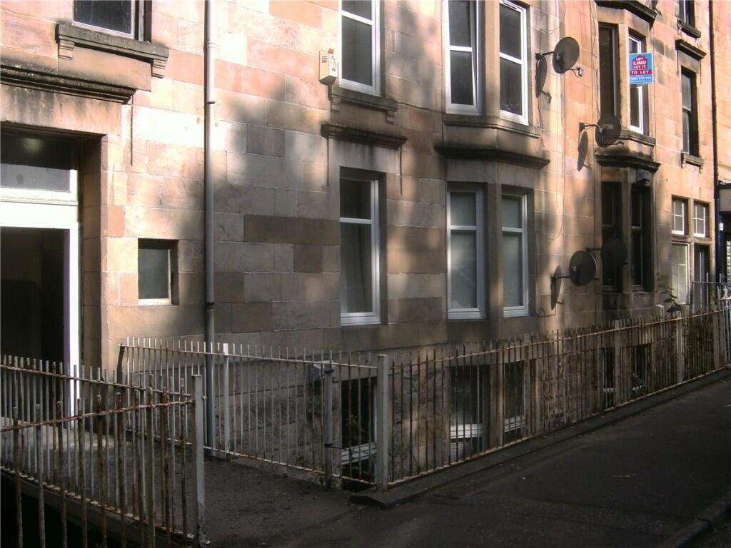 1 bed 1st Floor Flat for rent in Bridge of Weir. From Lind Letting - Bridge of Weir