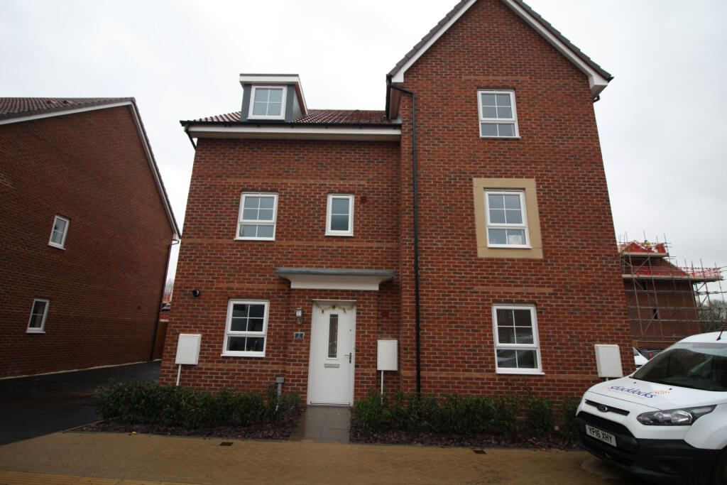 3 bed Semi Detached for rent in Westwood Heath. From Henrys Estate Agents - Coventry 3 bed Semi Detached for rent in Westwood Heath. From Henrys Estate Agents - Coventry
