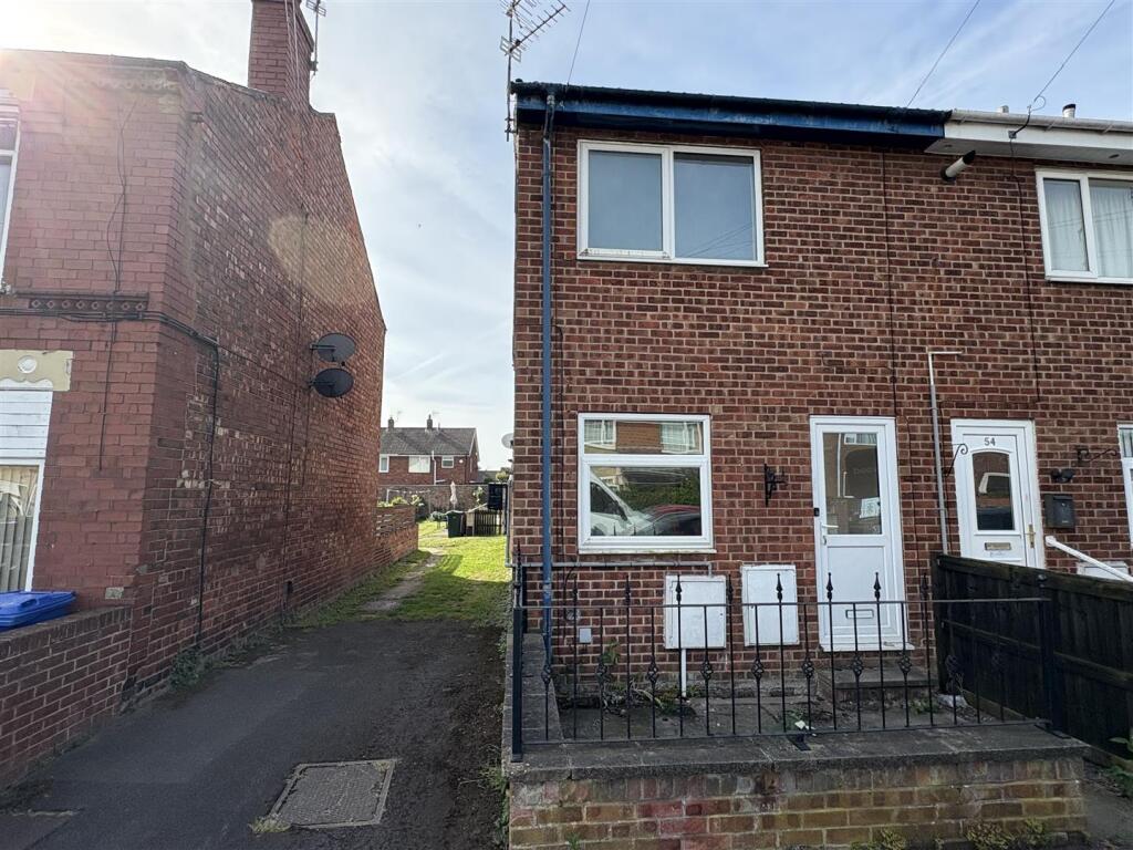 2 bed End of Terrace for rent in Thorne. From Link Agency - covering East Yorkshire