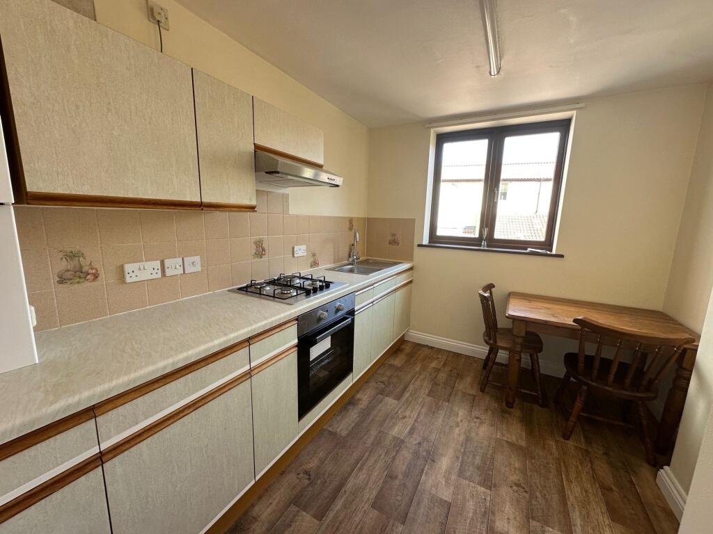 0 bed Studio for rent in Thornbury. From Lisa Costa Residential Sales & Lettings - Thornbury