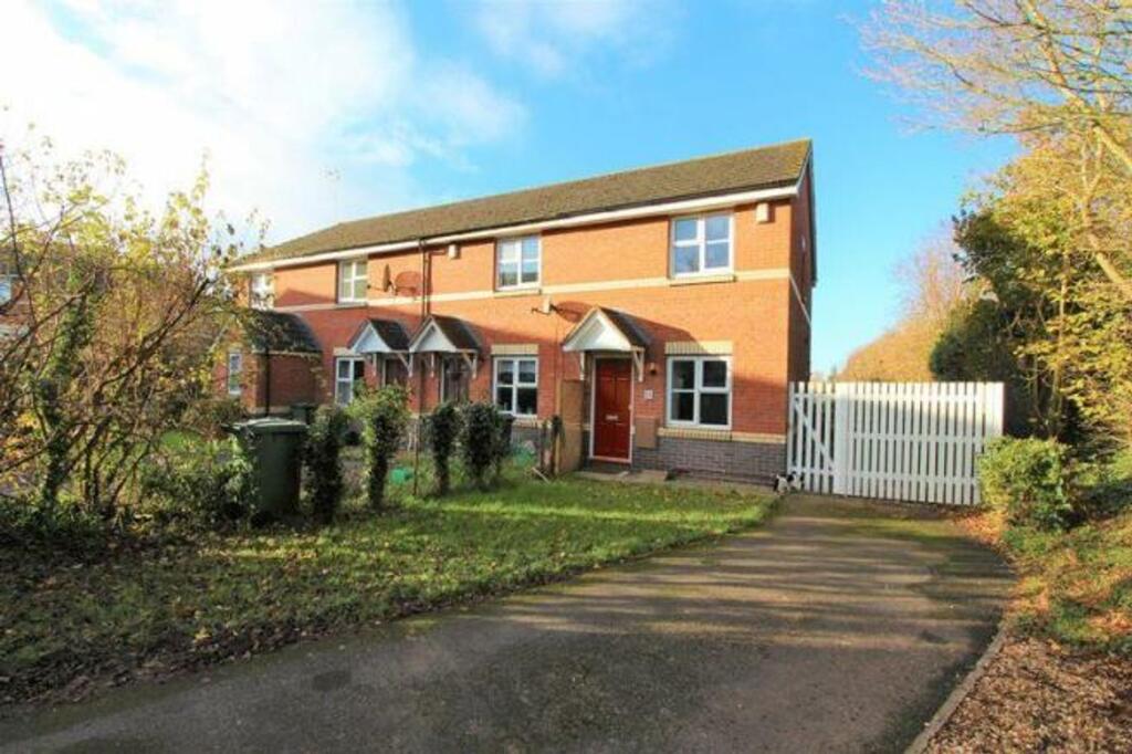 2 bed Mid Terraced House for rent in Thornbury. From Lisa Costa Residential Sales & Lettings - Thornbury 2 bed Mid Terraced House for rent in Thornbury. From Lisa Costa Residential Sales & Lettings - Thornbury