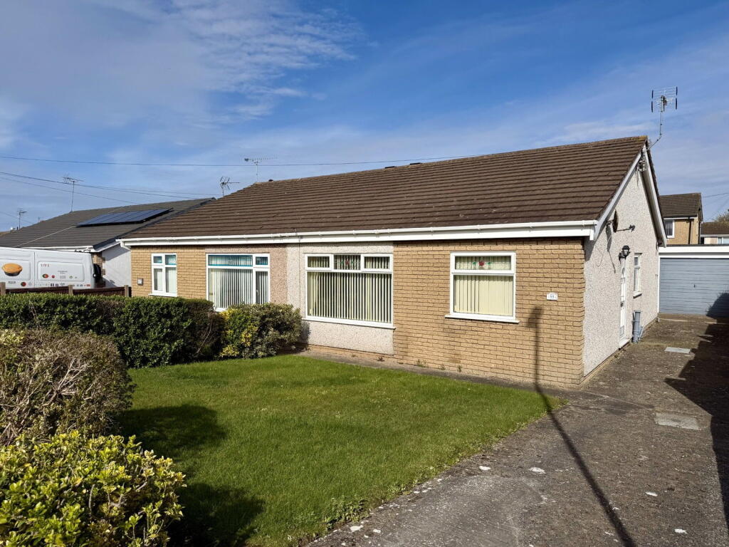 2 bed Semi-detached bungalow for rent in Rhuddlan. From LL Estates - Rhuddlan