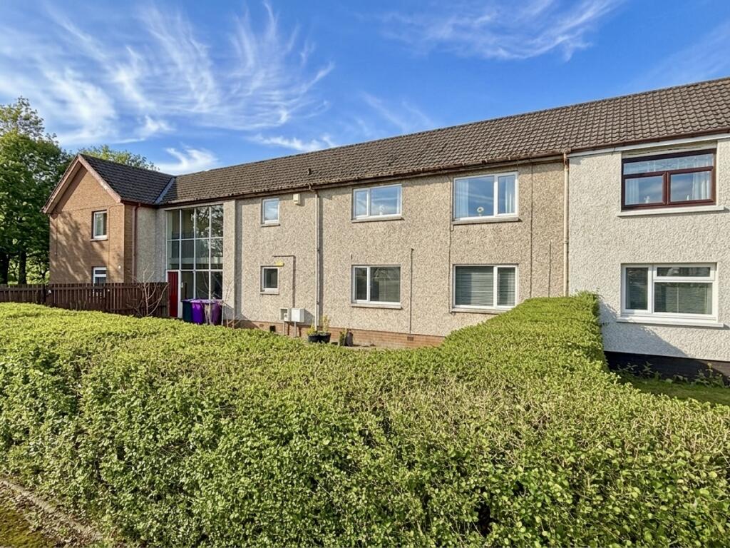 2 bed 1st Floor Flat for rent in Irvine. From Lomond - Prestwick
