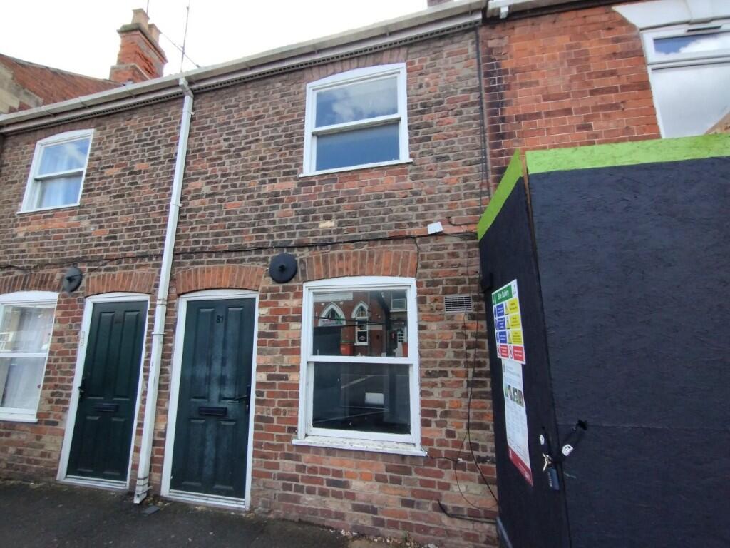 1 bed Mid Terraced House for rent in Spalding. From Longstaff - Spalding