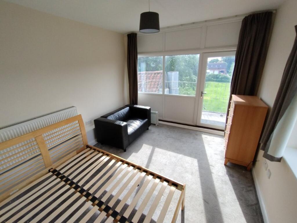 4 bed Studio for rent in Holbeach. From Longstaff - Spalding 4 bed Studio for rent in Holbeach. From Longstaff - Spalding