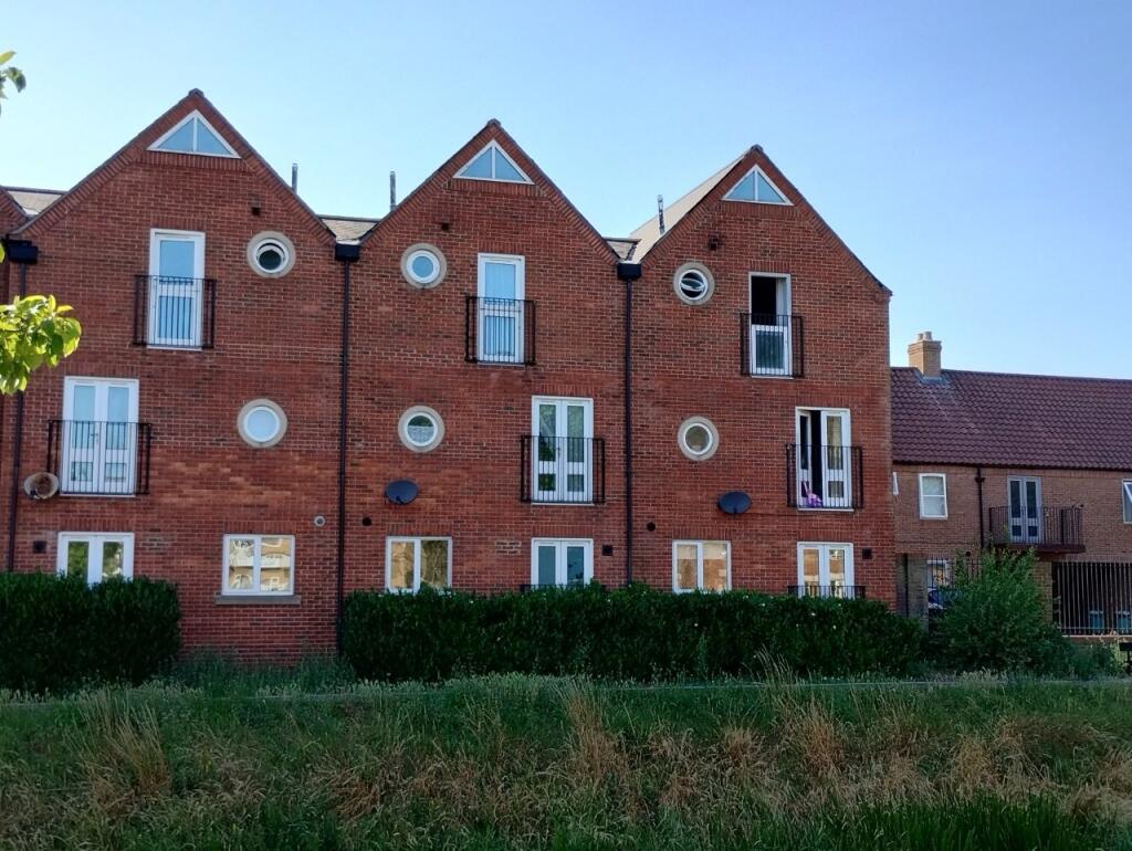 3 bed Town House for rent in Spalding. From Longstaff - Spalding