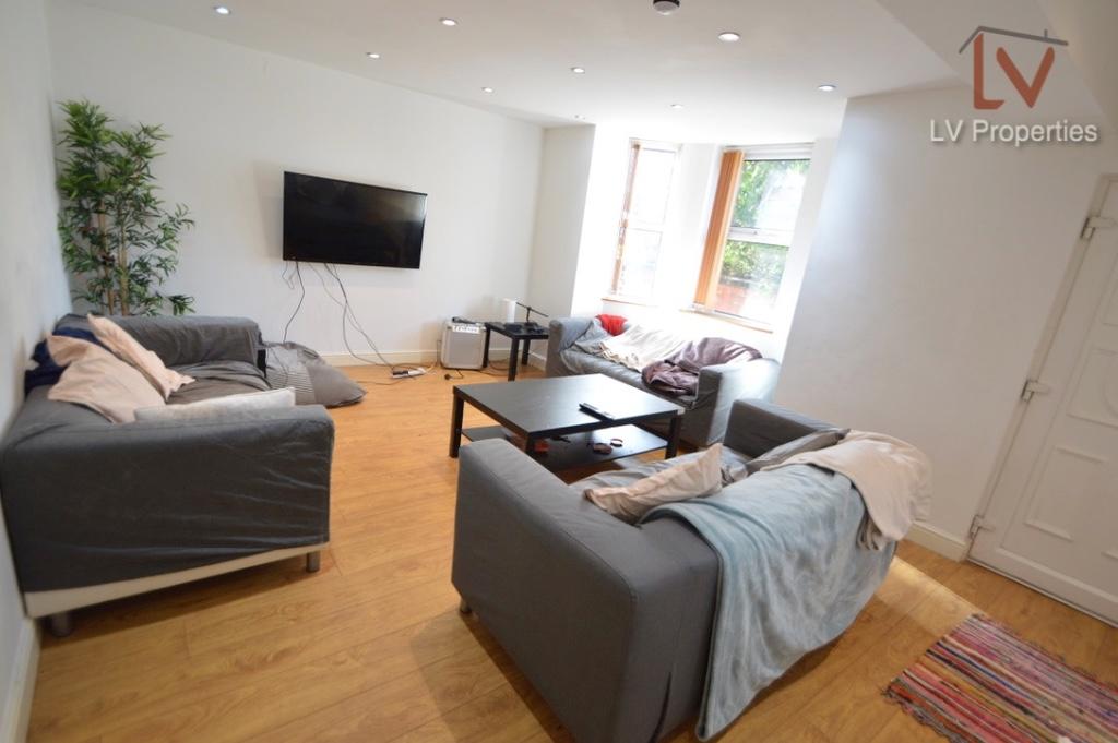 8 bed Mid Terraced House for rent in Leeds. From LV Properties - LS6