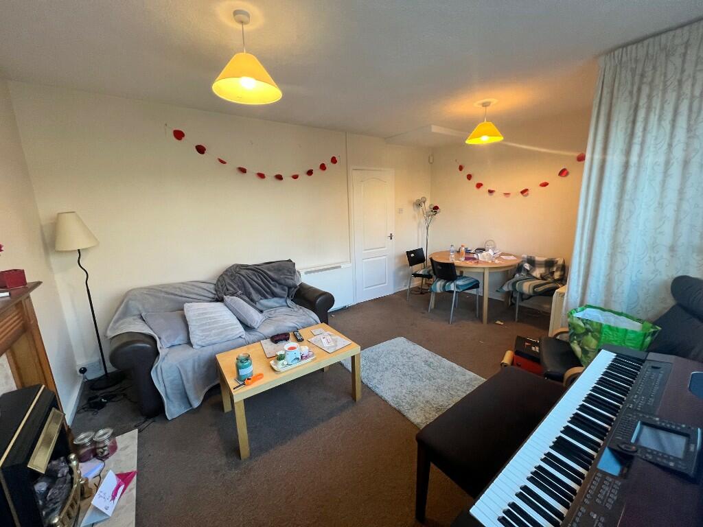 2 bed Duplex for rent in Leeds. From LV Properties - LS6