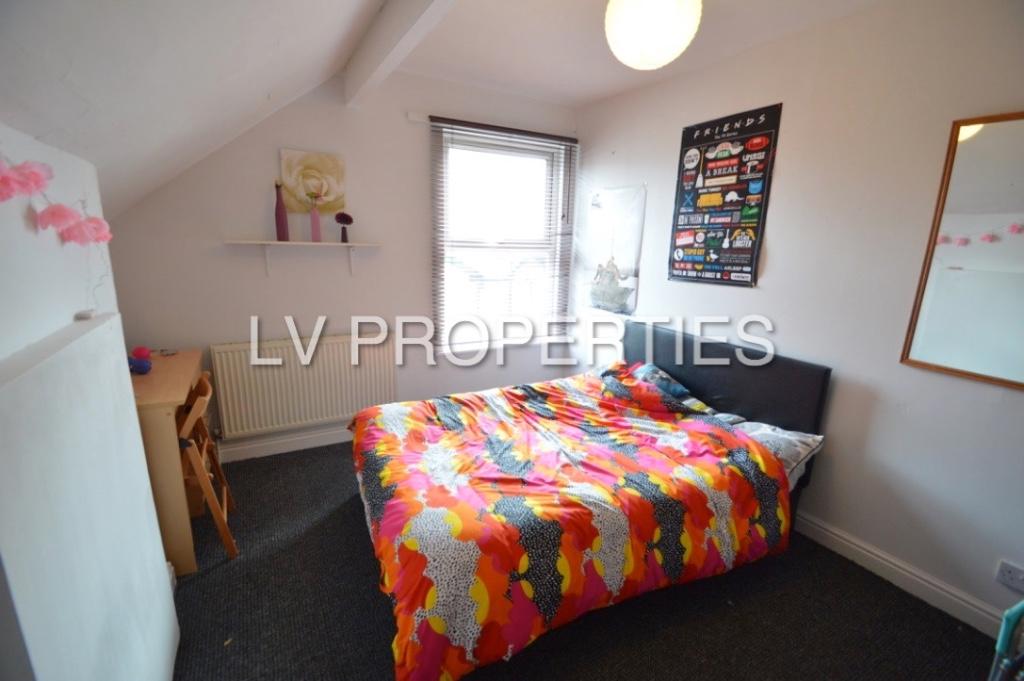 4 bed End of Terrace for rent in Leeds. From LV Properties - LS6 4 bed End of Terrace for rent in Leeds. From LV Properties - LS6