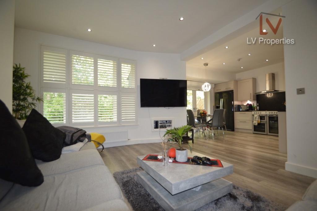 5 bed Mid Terraced House for rent in Leeds. From LV Properties - LS6