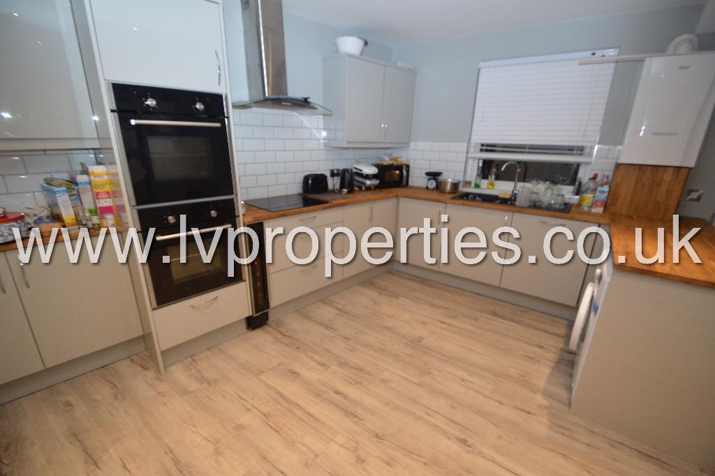 7 bed Mid Terraced House for rent in Leeds. From LV Properties - LS6