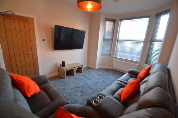 6 bed Mid Terraced House for rent in Leeds. From LV Properties - LS6 6 bed Mid Terraced House for rent in Leeds. From LV Properties - LS6