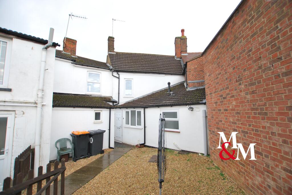 2 bed Annexe for rent in Leighton Buzzard. From M & M Properties - Leighton Buzzard
