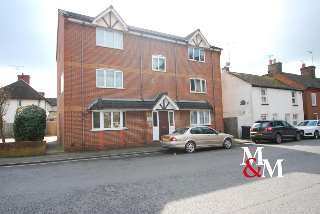 1 bed 1st Floor Flat for rent in Leighton Buzzard. From M & M Properties - Leighton Buzzard