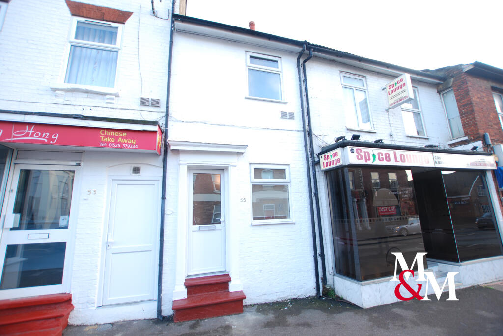 1 bed Mid Terraced House for rent in Leighton Buzzard. From M & M Properties - Leighton Buzzard