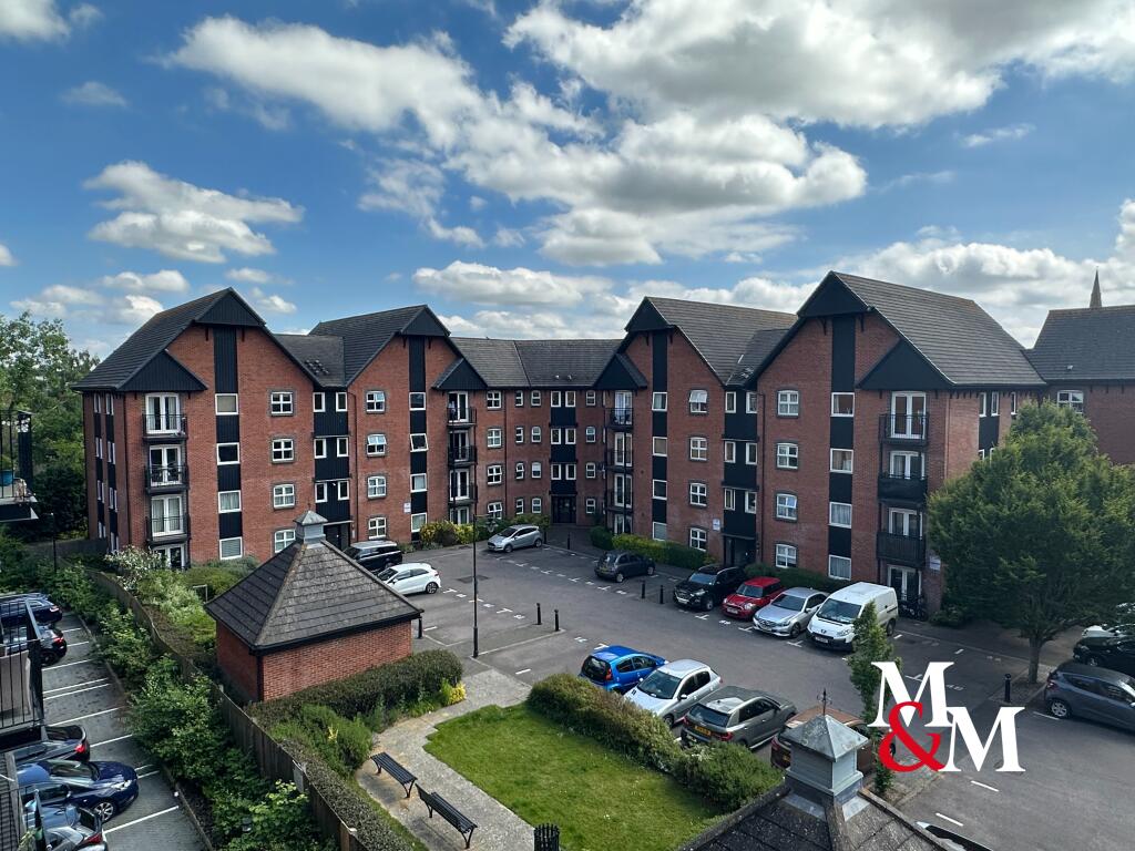 2 bed 1st Floor Flat for rent in Leighton Buzzard. From M & M Properties - Leighton Buzzard