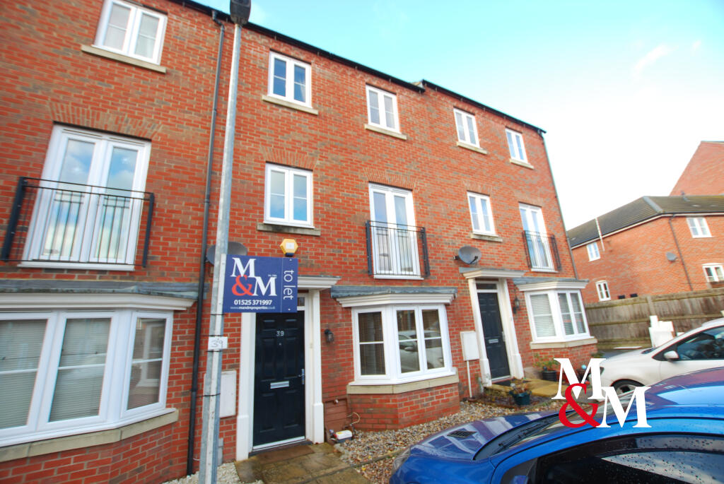 4 bed Town House for rent in Leighton Buzzard. From M & M Properties - Leighton Buzzard 4 bed Town House for rent in Leighton Buzzard. From M & M Properties - Leighton Buzzard