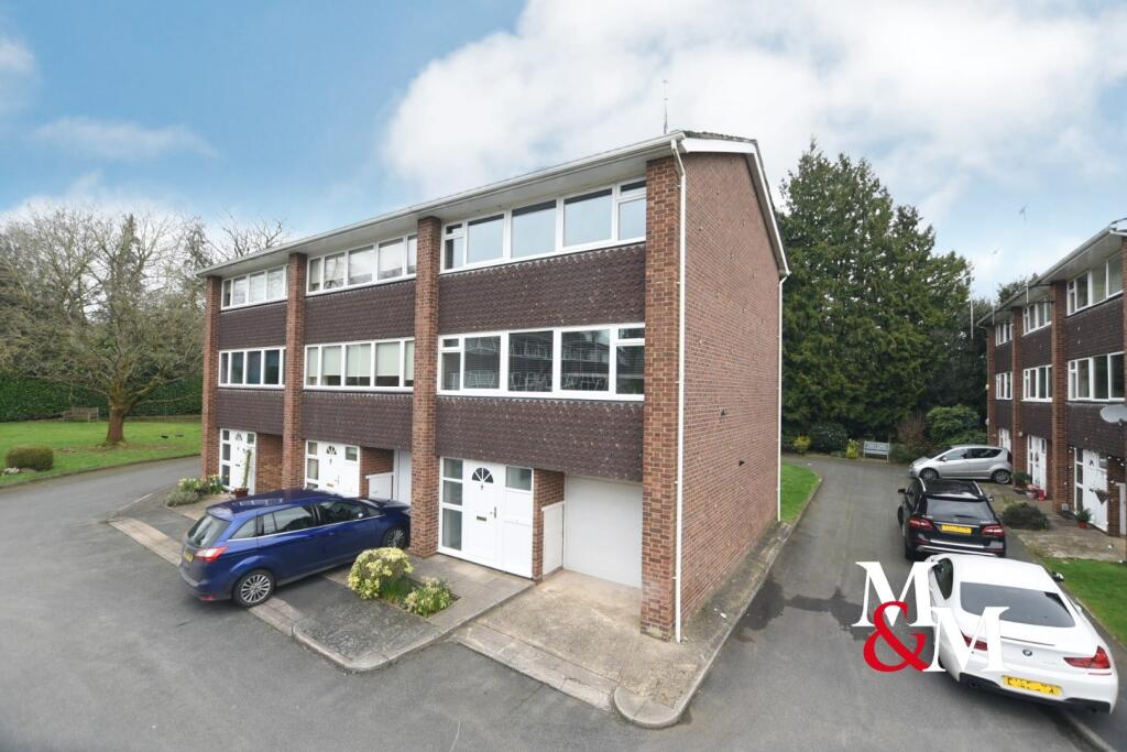 3 bed End of Terrace for rent in Harpenden. From M & M Properties - Leighton Buzzard