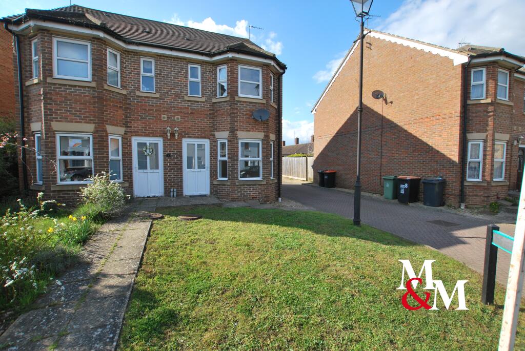 3 bed Semi Detached for rent in Leighton Buzzard. From M & M Properties - Leighton Buzzard