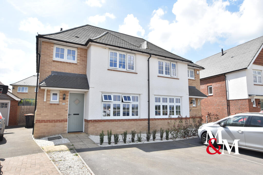 3 bed Semi Detached for rent in Leighton Buzzard. From M & M Properties - Leighton Buzzard