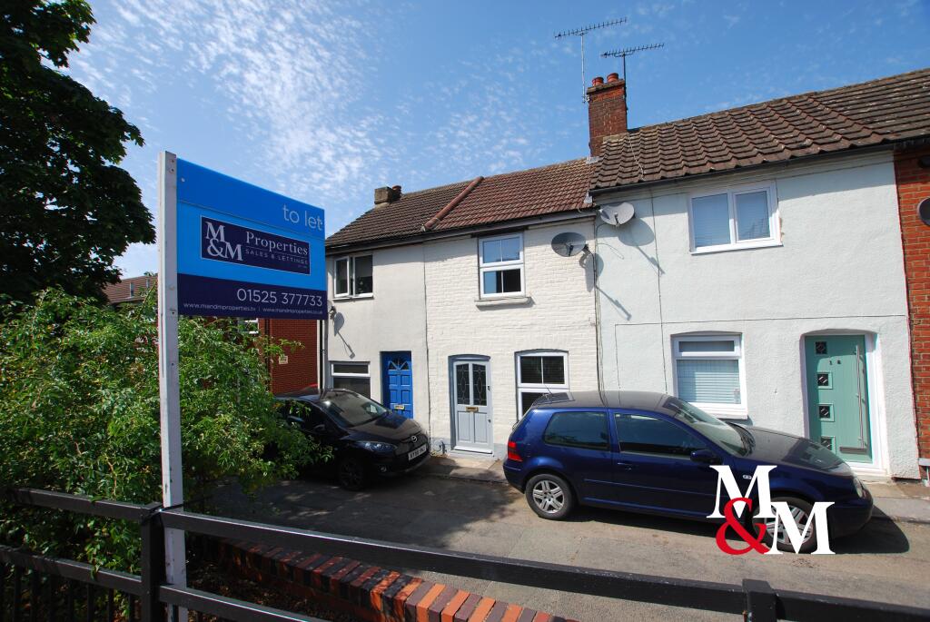 2 bed Mid Terraced House for rent in Leighton Buzzard. From M & M Properties - Leighton Buzzard