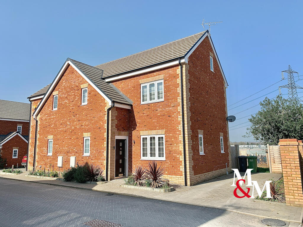 3 bed Semi Detached for rent in Leighton Buzzard. From M & M Properties - Leighton Buzzard 3 bed Semi Detached for rent in Leighton Buzzard. From M & M Properties - Leighton Buzzard