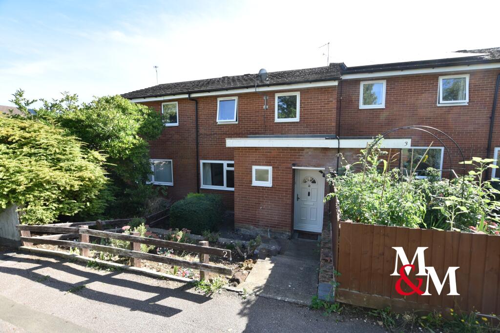 3 bed Mid Terraced House for rent in Leighton Buzzard. From M & M Properties - Leighton Buzzard 3 bed Mid Terraced House for rent in Leighton Buzzard. From M & M Properties - Leighton Buzzard