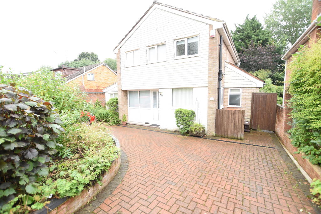 4 bed Detached for rent in Leighton Buzzard. From M & M Properties - Leighton Buzzard